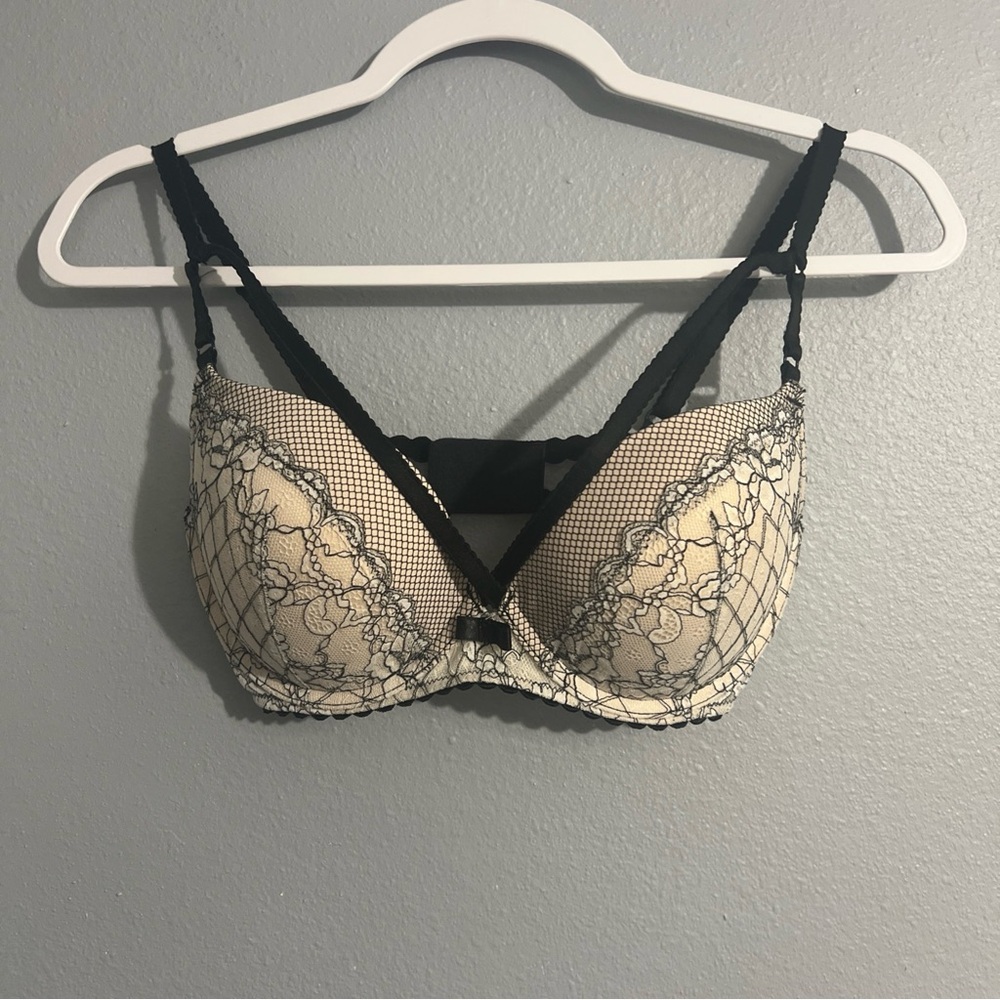 Victoria's Secret Very Sexy Plunge Strappy Lace Push Up Bra Blue 34D